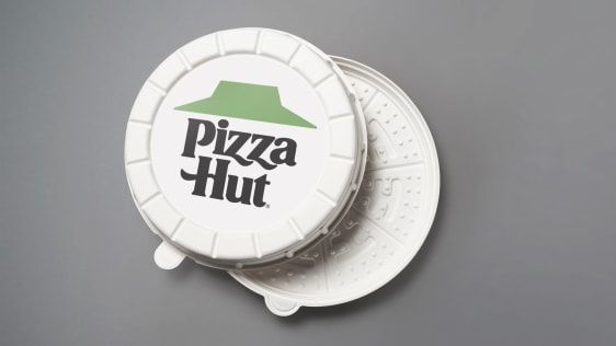 Divus gadus gatavojot, Pizza Hut pārbauda apaļu picas kastīti