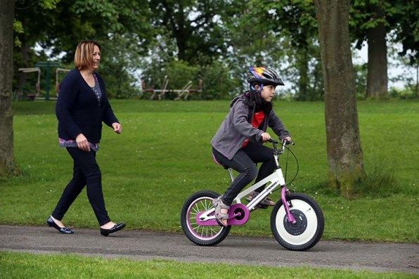 Няма повече тренировъчни колела: Този велосипед за деца просто няма да падне