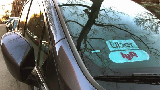 Uber ve Lyft sürücüleri örgütlenme hakkı için gün boyu grevde