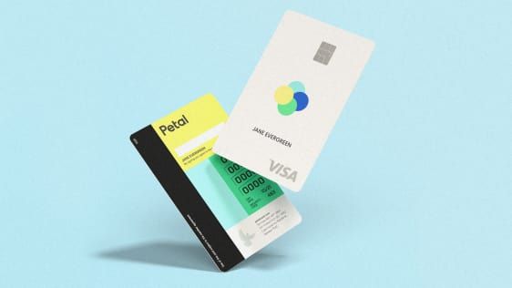 Ta nowa karta kredytowa pomaga budować ocenę kredytową osób, które jej nie mają