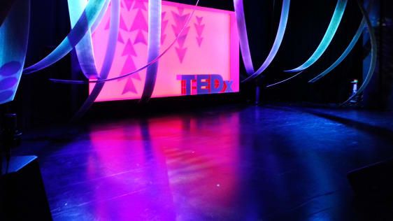Akıllara durgunluk veren bir TED Konuşması Sunmanın 7 Adımı