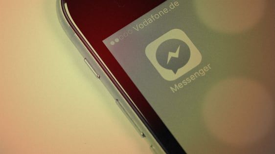 Как да включите новия тъмен режим във Facebook Messenger