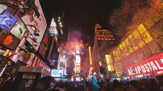 Silvestrovský priamy prenos: Ako sa dá pozerať na padanie lopty a predstavenia na Times Square online